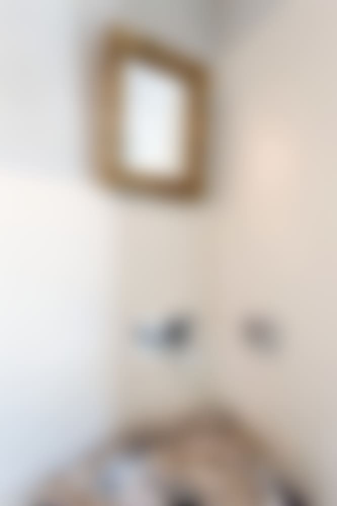 Elegant details in the bathroom.